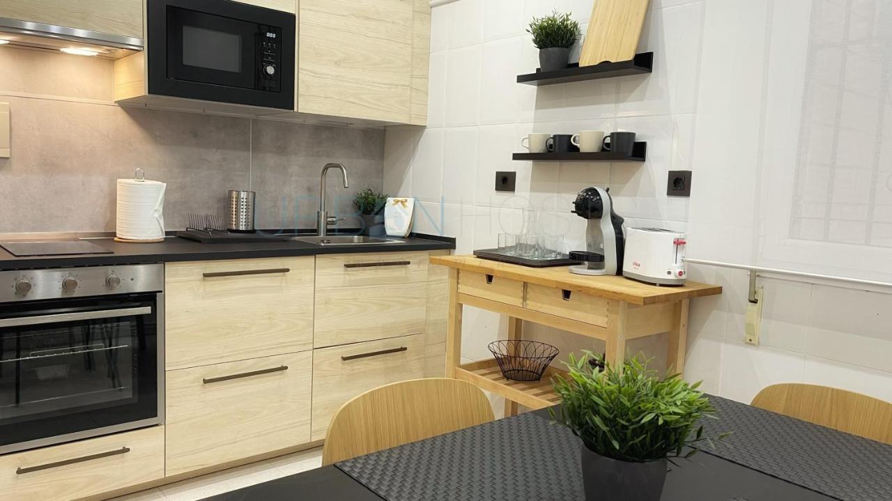 Vivienda Turistica Urbana En Santuchu, Comoda, Funcional Y Con Parking Bilbao Exteriér fotografie